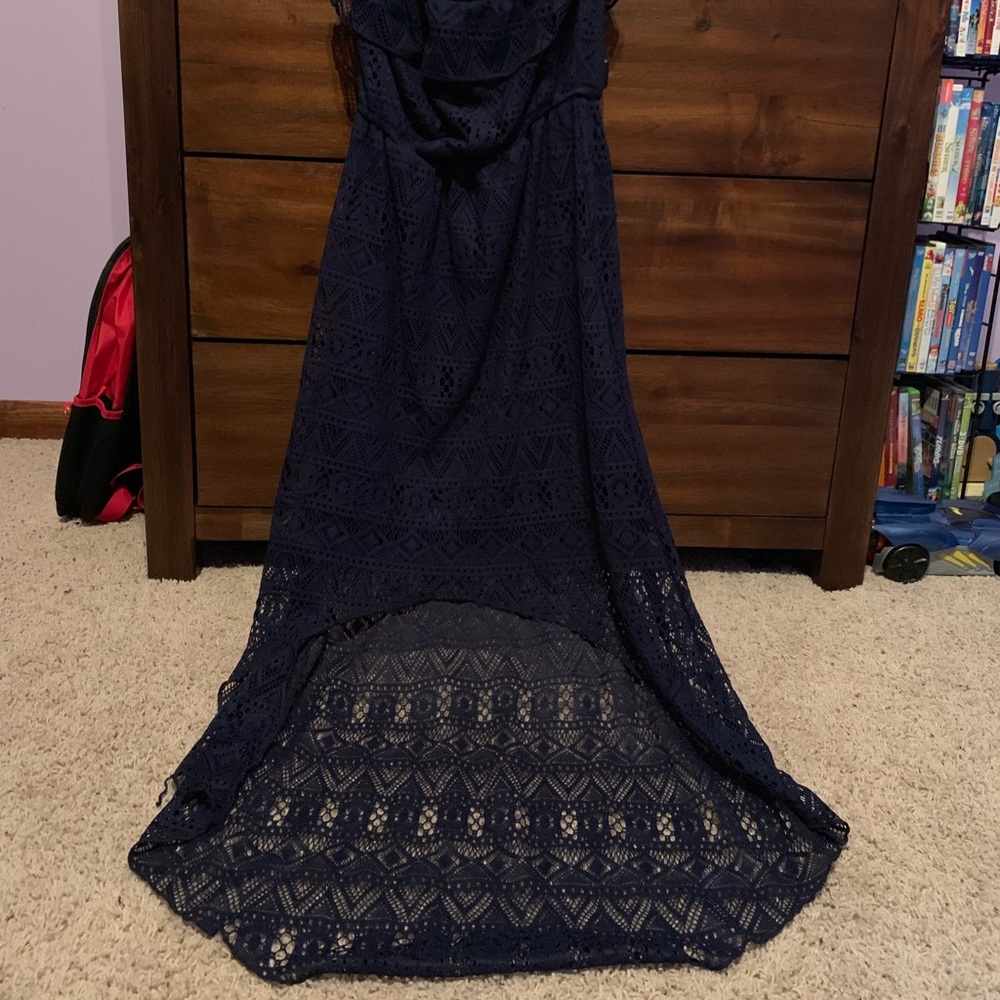 ‼️No Longer Available‼️ Women’s strapless dress. - Picture 2 of 3